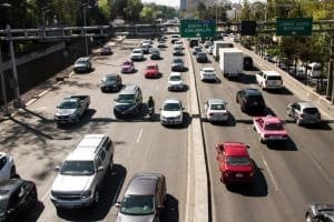 CDMX PROHIBIRA CIRCULACION DE CARROS CON PLACAS FORANEAS