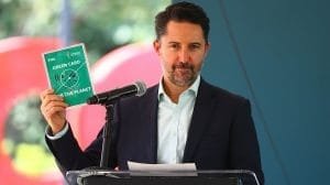 seleccion mexicana saca tarjeta verde