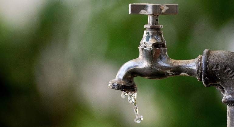El problema del agua va subiendo de nivel 10 agua