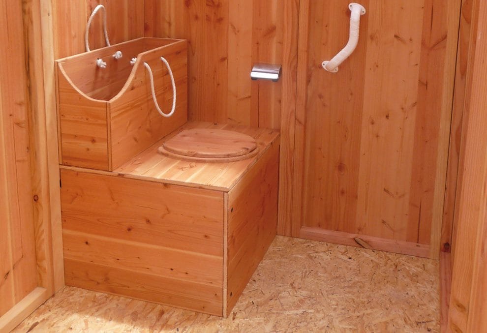 Mujeres oaxaqueñas apuestan por eco-tecnologías 10 sanitario exterior ©lecopot