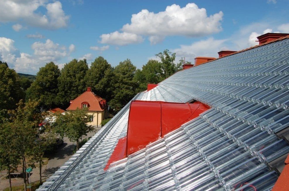 Tejas de vidrio generadoras de energía 10 tiles