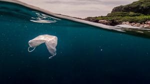 mascarilla en el oceano fe8e2afb 1280x960