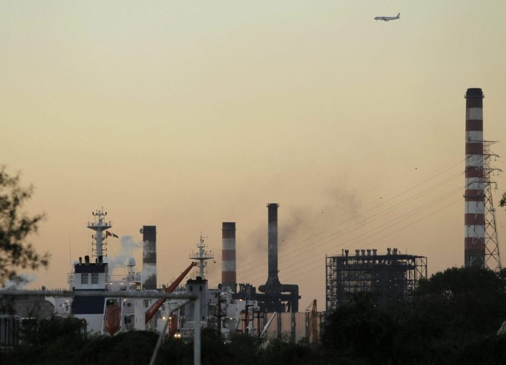 contaminacion del aire 2 scaled e1680048473909