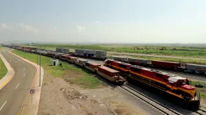 PATIO DE VIAS FERREAS ISLA CAYACAL