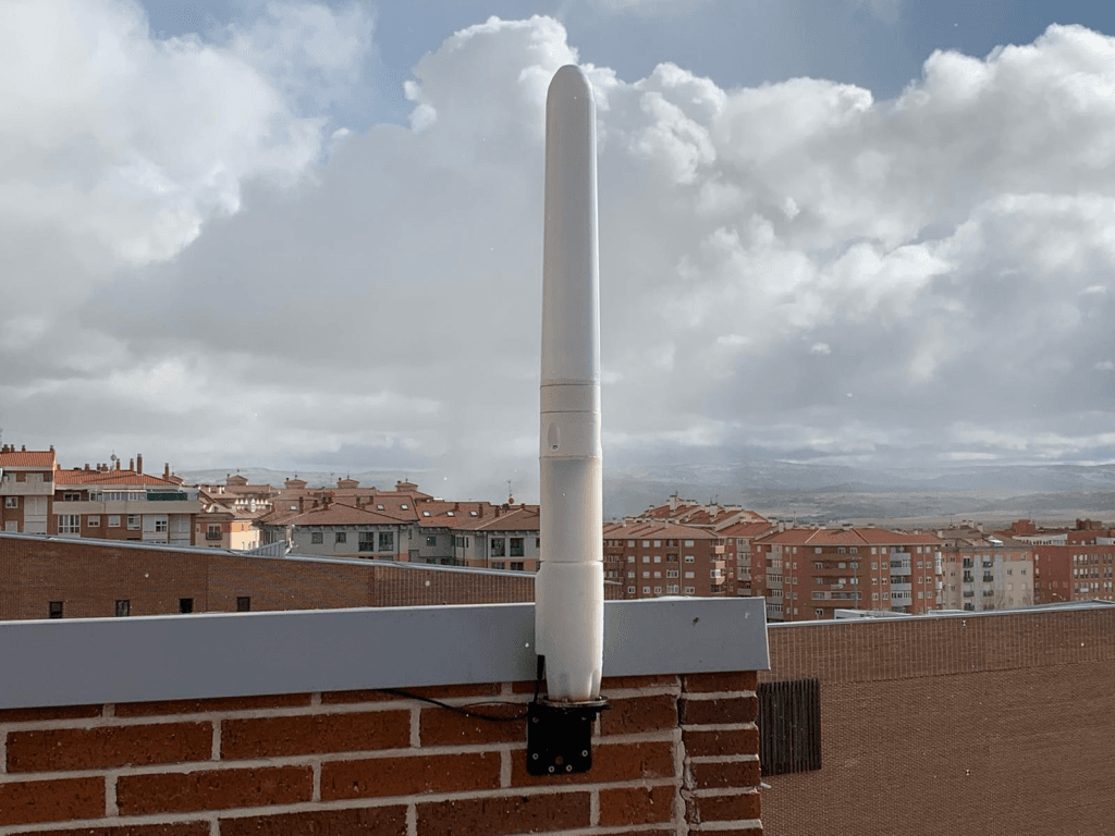 Los generadores eólicos están en sus últimos días por ser ruidosos, crean una torre futurista que produce energía con la vibración 11 image 23