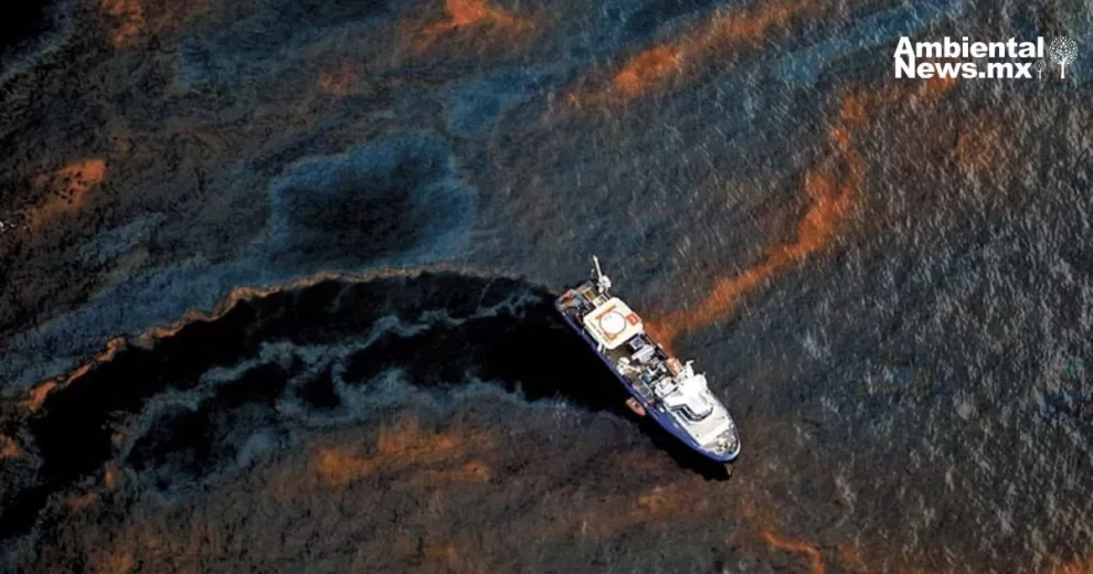 ANWEB Nueva denuncia de derrame de crudo cerca de plataforma de Pemex en Golfo de Mexico