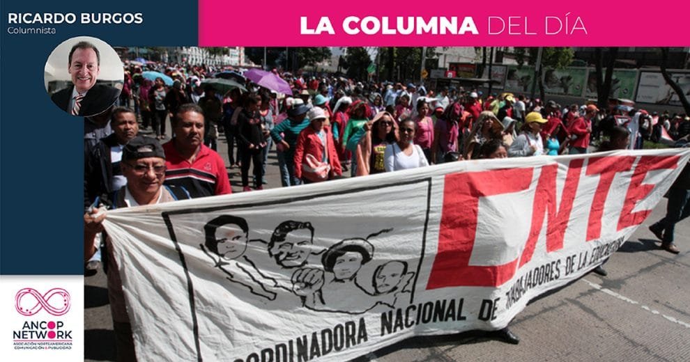 LA CNTE, ESTAFADORES CON PLAZA DE MAESTROS