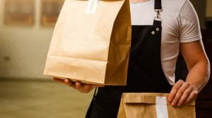 Más allá del plástico: las bolsas de papel están revolucionando el empaque en la era del comercio electrónico