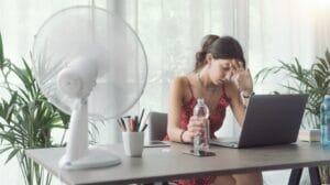 Banxico asegura menos horas de trabajo por la nueva ola de calor