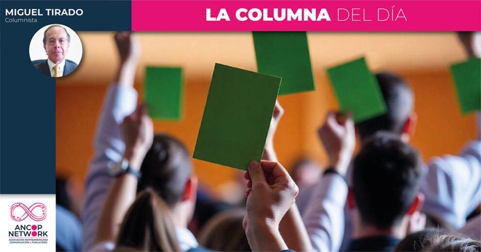 TEMAS CENTRALES México, ¿el más democrático? 10 Miguel Tirado 150425