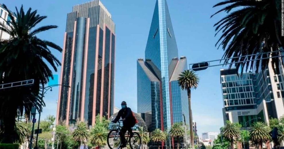 Ciudad de México y sector empresarial firman acuerdo