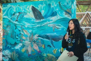Con la colaboración de varias organizaciones, Greenpeace inauguró “Revolución azul” una obra de arte creada por Claret Anaya