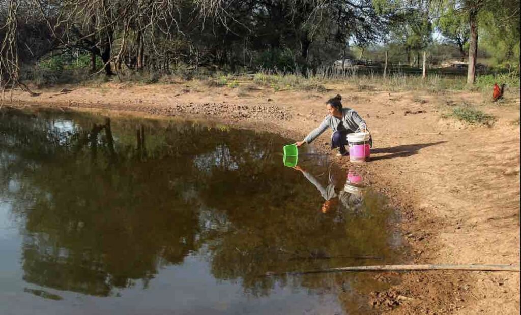 Guardianas del caudal: El liderazgo invisible de las mujeres en la gestión hídrica rural 10 Guardianas del caudal