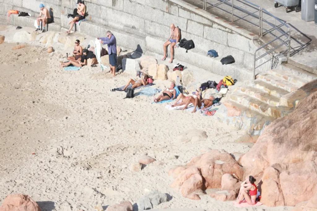 calor se consolida en A