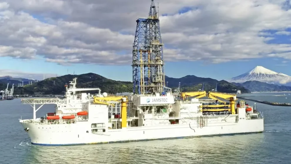 Japón quiere extraer metales del fondo del mar para no depender de China 11 crucero