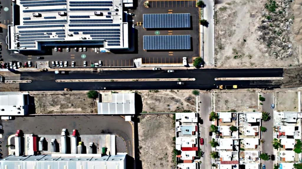 Baja California Sur avanza en la reconstrucción vial de La Paz con un programa emergente 10 imagen 1 2025 11 20T101441.851