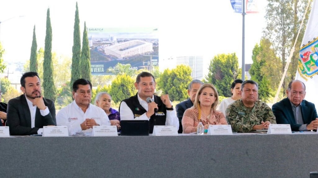 puebla armen webbb.jpeg 402196278